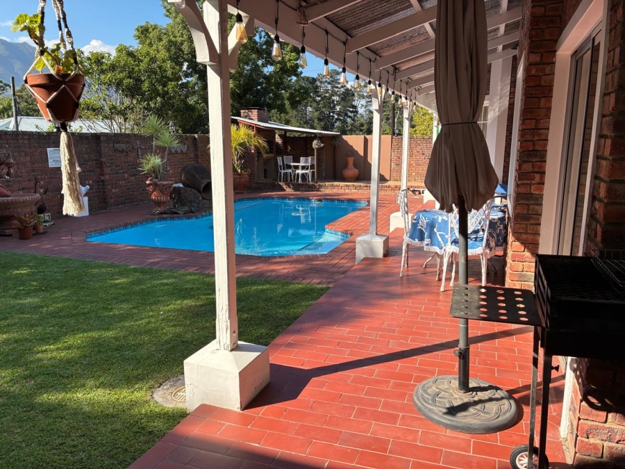 7 Bedroom Property for Sale in Heather Park Western Cape